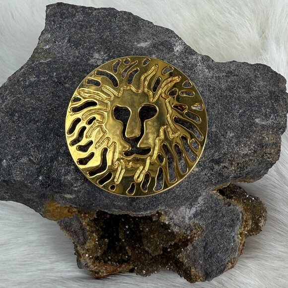 Vintage Anne Klein Lion Logo Cut-out Brooch Unmarked Gold Tone 1.5" - Picture 1 of 5